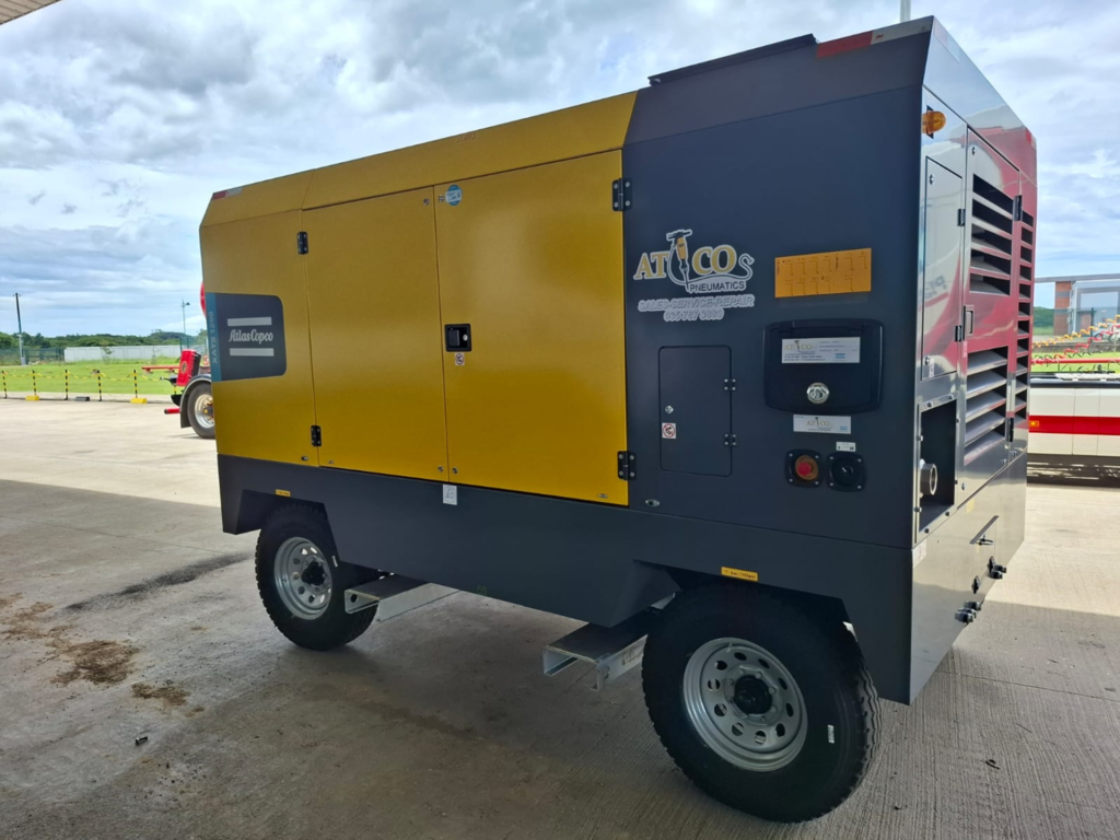 Atlas-Copco-XATS-1200PACE-generates-compressed-air-to-propel-the-Pig-along-the-oil-pipeline