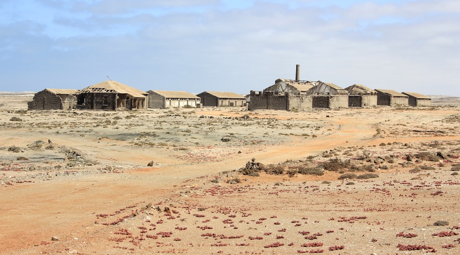 elizabeth-bay-mining-gosth-town